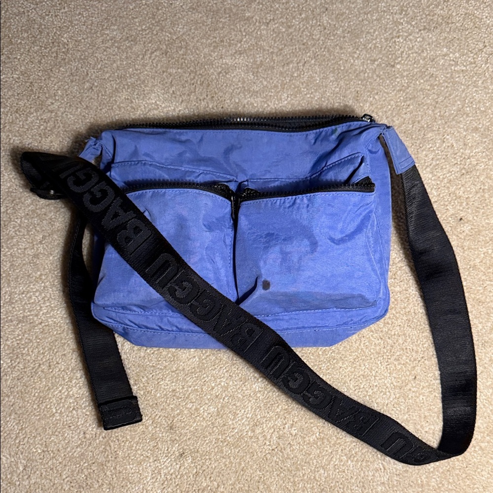 BAGGU Blue Crossbody Bag with Black Strap